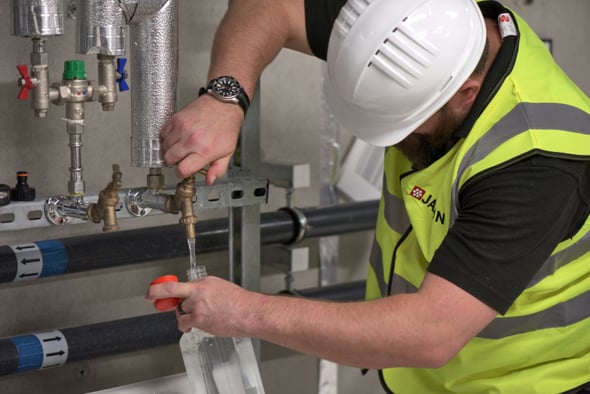 Legionnaires’ Disease: symptoms and prevention through water management